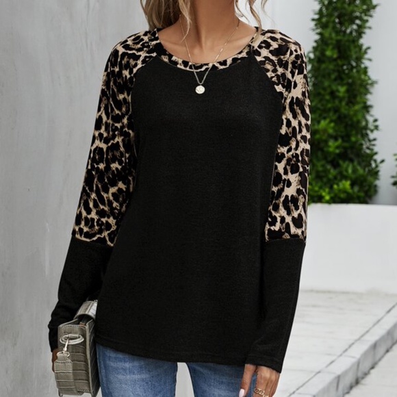 Boho Black leopard print long raglan sleeve Top - Picture 4 of 7
